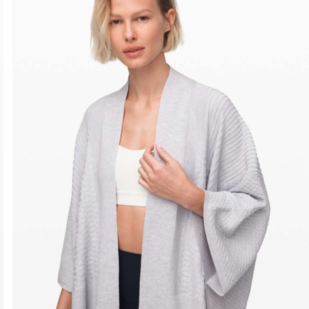 Lululemon Dream Weaver Wrap Heathered Core Ultra Light Grey OS - Picture 4 of 12
